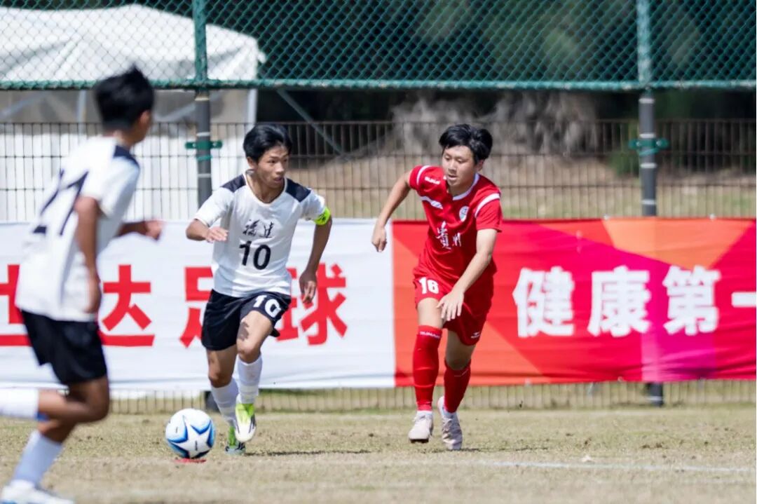 喜讯！福建小将钟俊辉再度入选U-15国家男足集训队         福建体育     2026年3月14日 22:14 福建                在小说阅读器中沉浸阅读