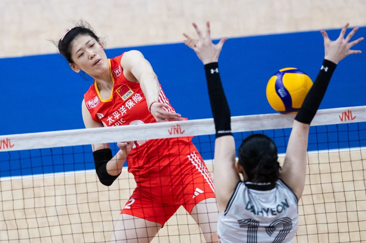 祝贺郑益昕!世联赛首日 中国女排3比0横扫韩国